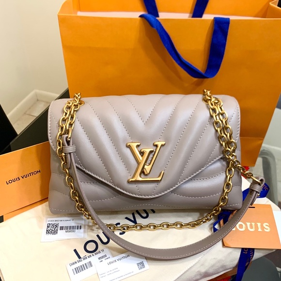 🆕😍💗💯NWT AUTHENTIC LOUIS VUITTON NEW WAVE CHAIN BAG - Picture 16 of 16